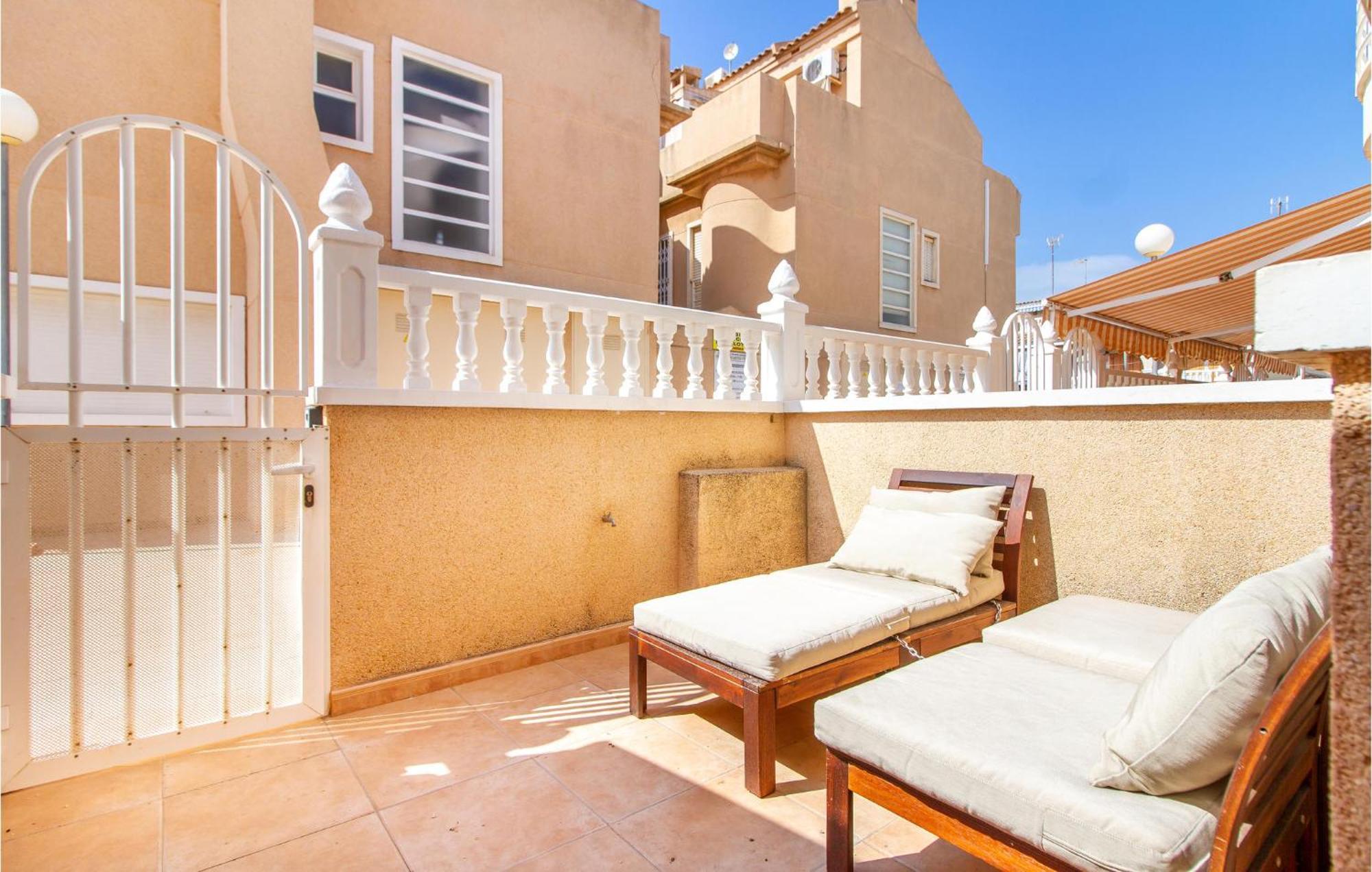 2 Bedroom Lovely Home In Santa Pola Bagian luar foto